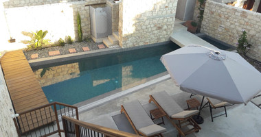 Charming two bedroom traditional villa for rent