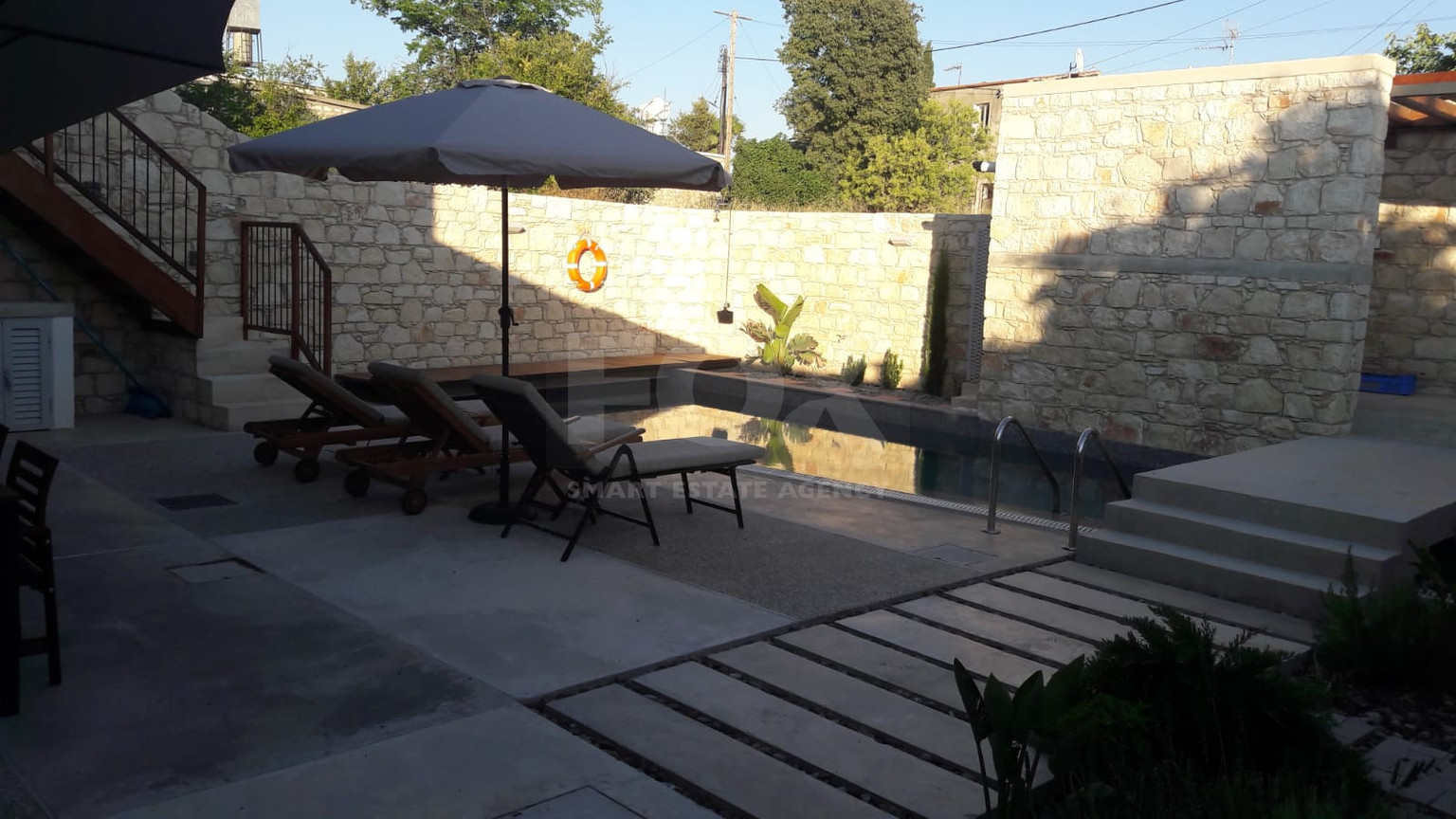 Charming three bedroom traditional villa for rent