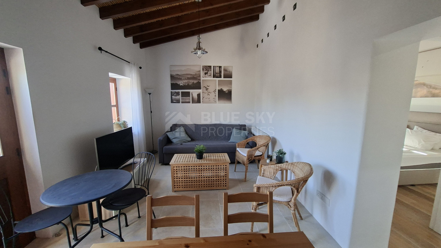 Charming three bedroom traditional villa for rent