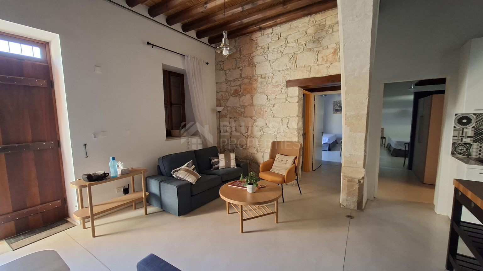 Charming three bedroom traditional villa for rent
