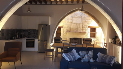 Charming three bedroom traditional villa for rent