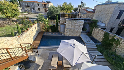 Charming three bedroom traditional villa for rent