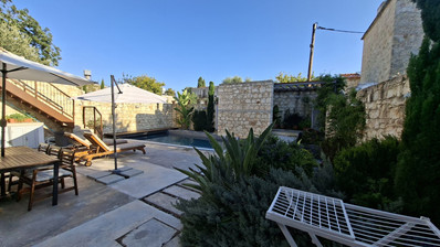 Charming three bedroom traditional villa for rent