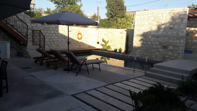 Charming three bedroom traditional villa for rent
