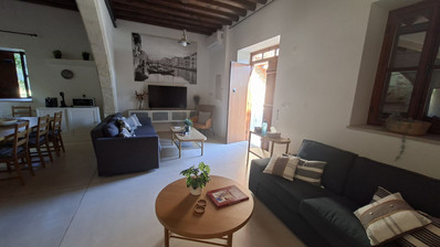 Charming three bedroom traditional villa for rent