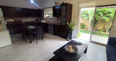 Beautiful Fully Furnished four Bedroom House in Ypsonas
