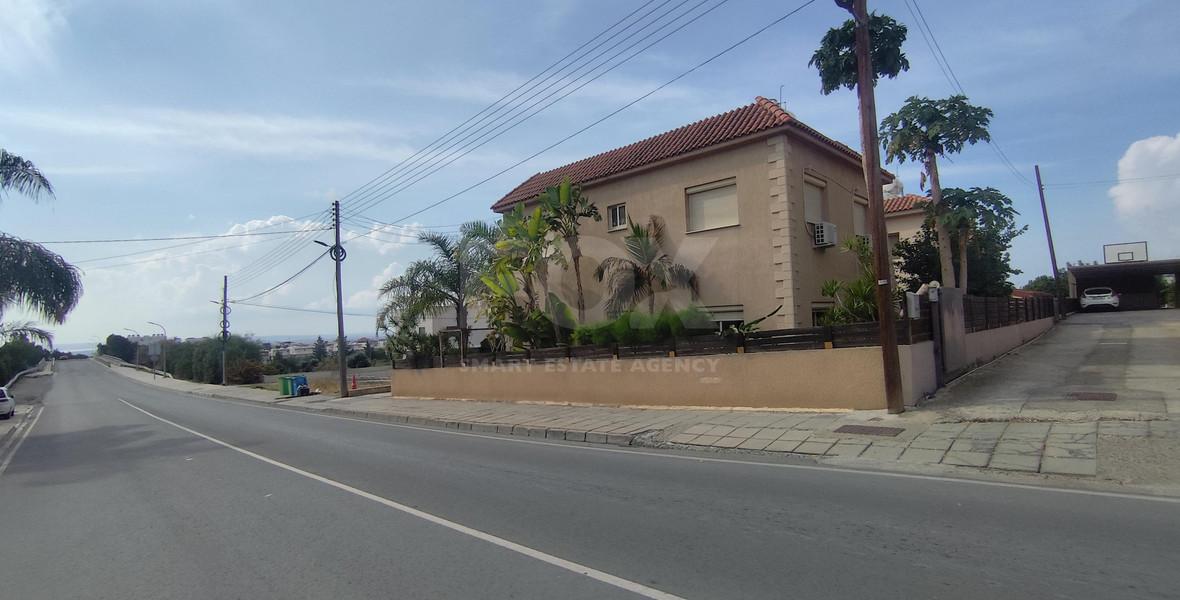Beautiful Fully Furnished four Bedroom House in Ypsonas