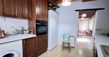 Two Bedroom listed  Ground-Floor House in Agios Mamas – Available Now