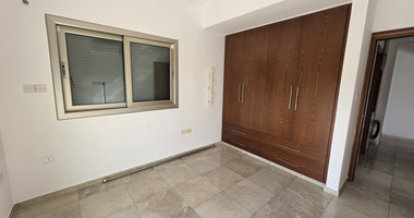 Spacious 3-Bedroom House With An Office & Separate Maids House For Rent  Near The Island School