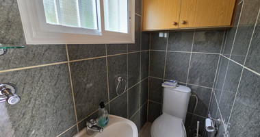 Spacious 3-Bedroom House With An Office & Separate Maids House For Rent  Near The Island School