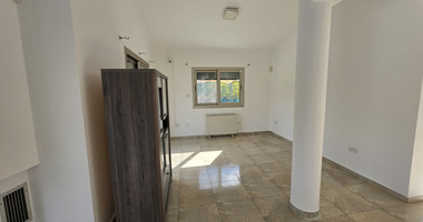Spacious 3-Bedroom House With An Office & Separate Maids House For Rent  Near The Island School