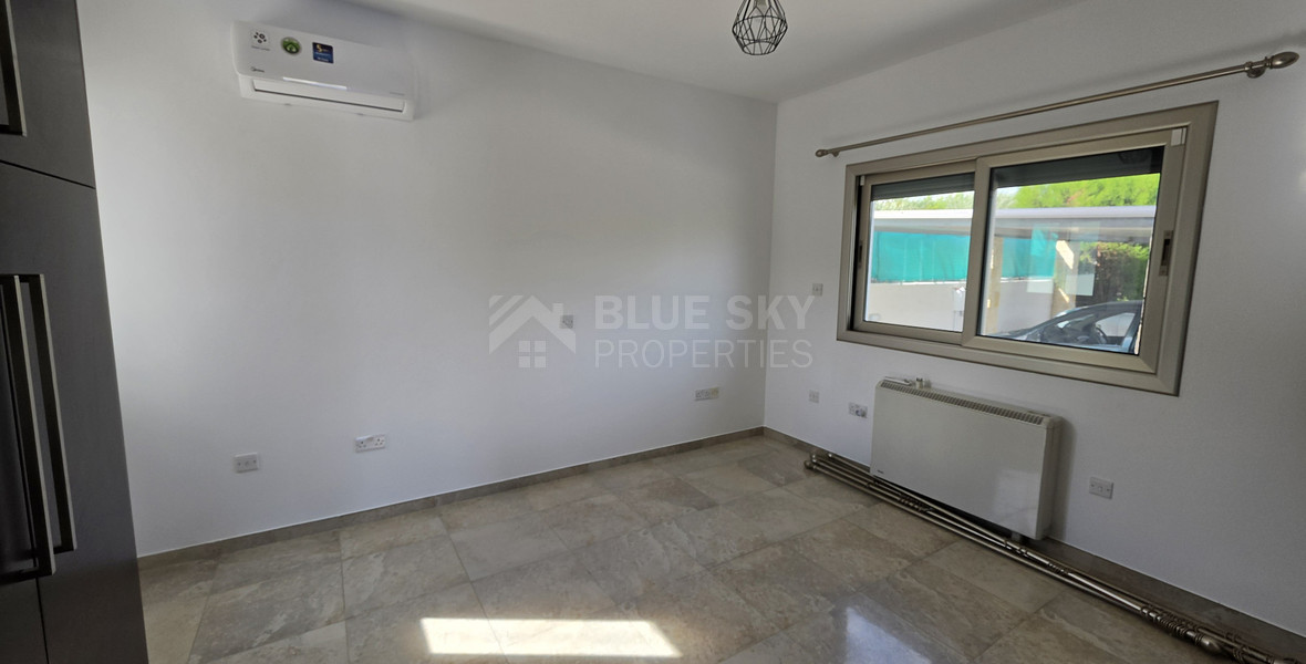 Spacious 3-Bedroom House With An Office & Separate Maids House For Rent  Near The Island School