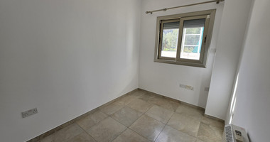 Spacious 3-Bedroom House With An Office & Separate Maids House For Rent  Near The Island School