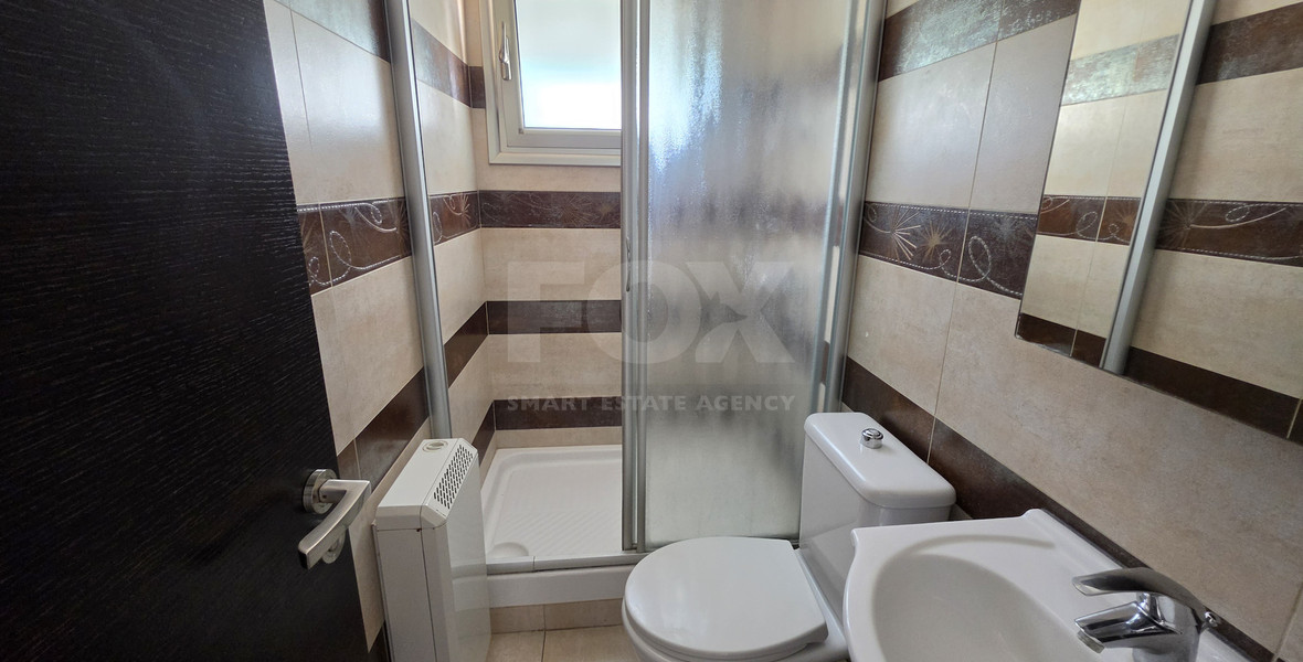 Spacious 3-Bedroom House With An Office & Separate Maids House For Rent  Near The Island School