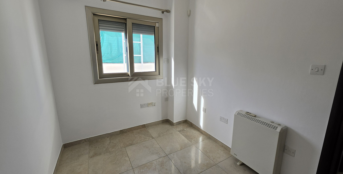 Spacious 3-Bedroom House With An Office & Separate Maids House For Rent  Near The Island School