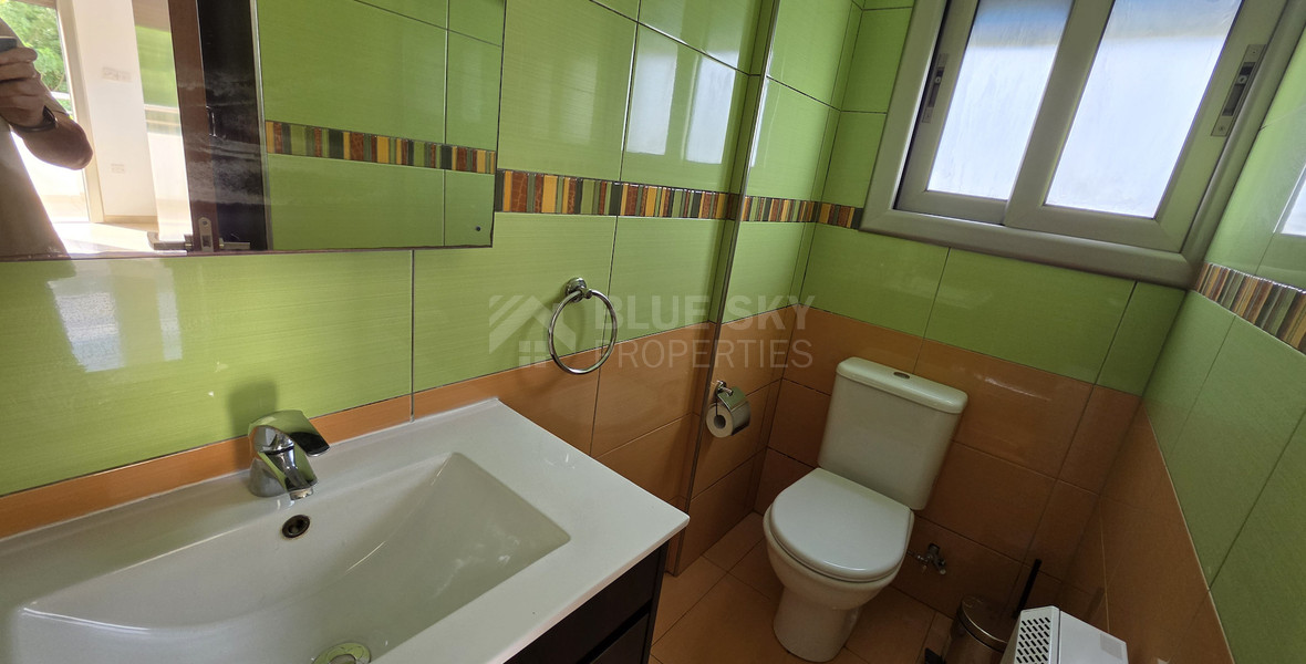 Spacious 3-Bedroom House With An Office & Separate Maids House For Rent  Near The Island School