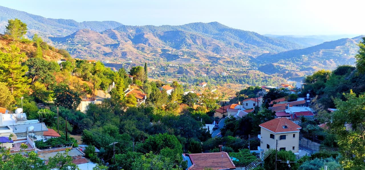 Charming Bungalow in Zoopigi, Limassol District – Mountain & Vineyard Views