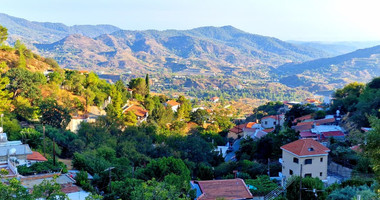 Charming Bungalow in Zoopigi, Limassol District – Mountain & Vineyard Views