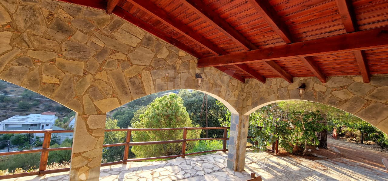 Charming Bungalow in Zoopigi, Limassol District – Mountain & Vineyard Views