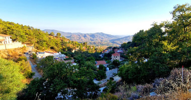 Charming Bungalow in Zoopigi, Limassol District – Mountain & Vineyard Views