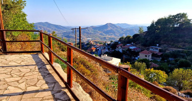 Charming Bungalow in Zoopigi, Limassol District – Mountain & Vineyard Views