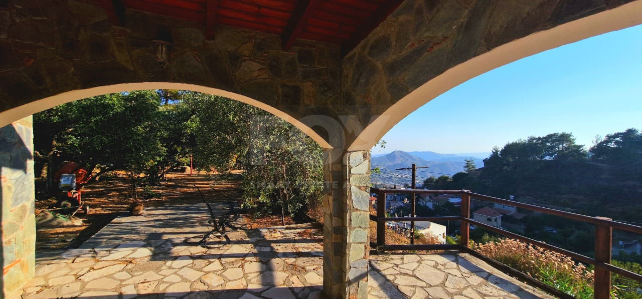Charming Bungalow in Zoopigi, Limassol District – Mountain & Vineyard Views