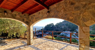 Charming Bungalow in Zoopigi, Limassol District – Mountain & Vineyard Views