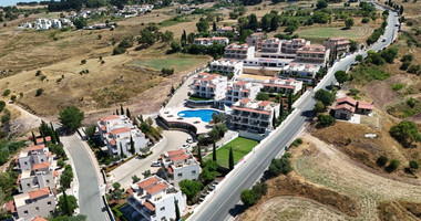 Modern Three-Bed Drousia Maisonette with Sea Views & Pool