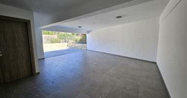 Spacious, optional furnished four bedroom detached bungalow