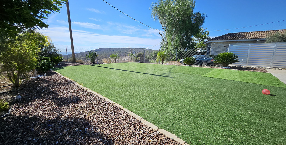 Spacious, optional furnished four bedroom detached bungalow