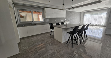 Spacious, optional furnished four bedroom detached bungalow