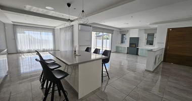 Spacious, optional furnished four bedroom detached bungalow