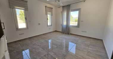 Spacious, optional furnished four bedroom detached bungalow