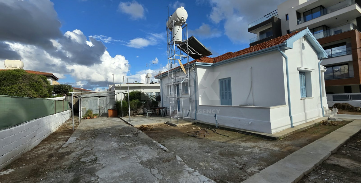 Office space for rent with parking in Agios Ioannis, Limassol