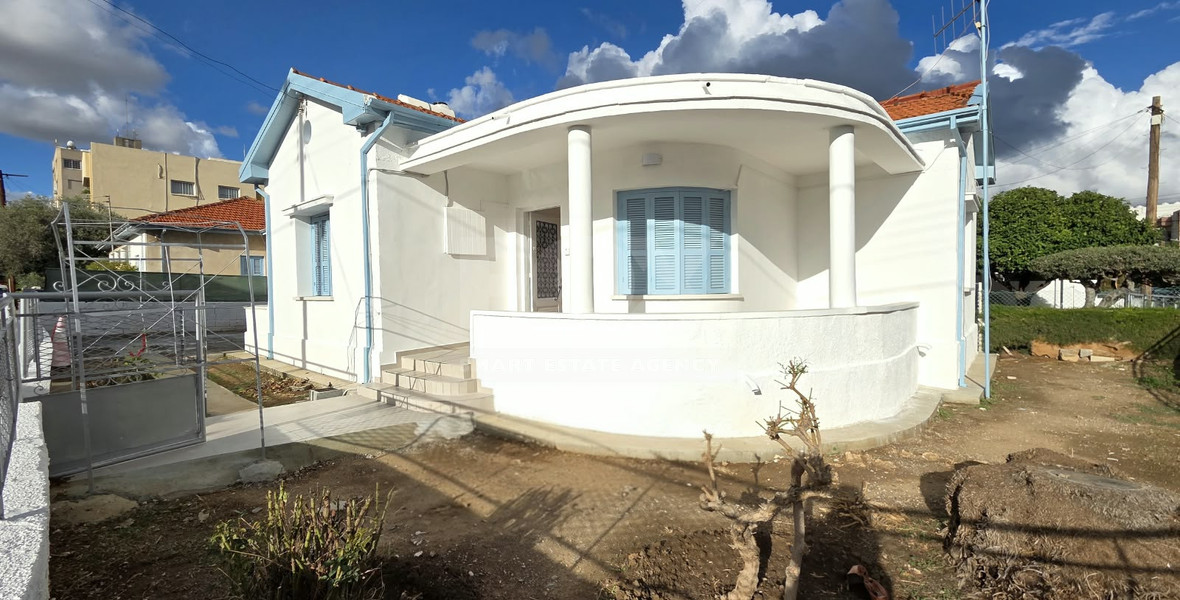Office space for rent with parking in Agios Ioannis, Limassol