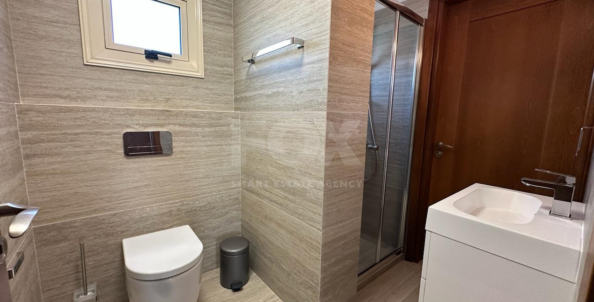 LUXURY FIVE-BEDROOM VILLA FOR RENT | PYRGOS TOURIST AREA