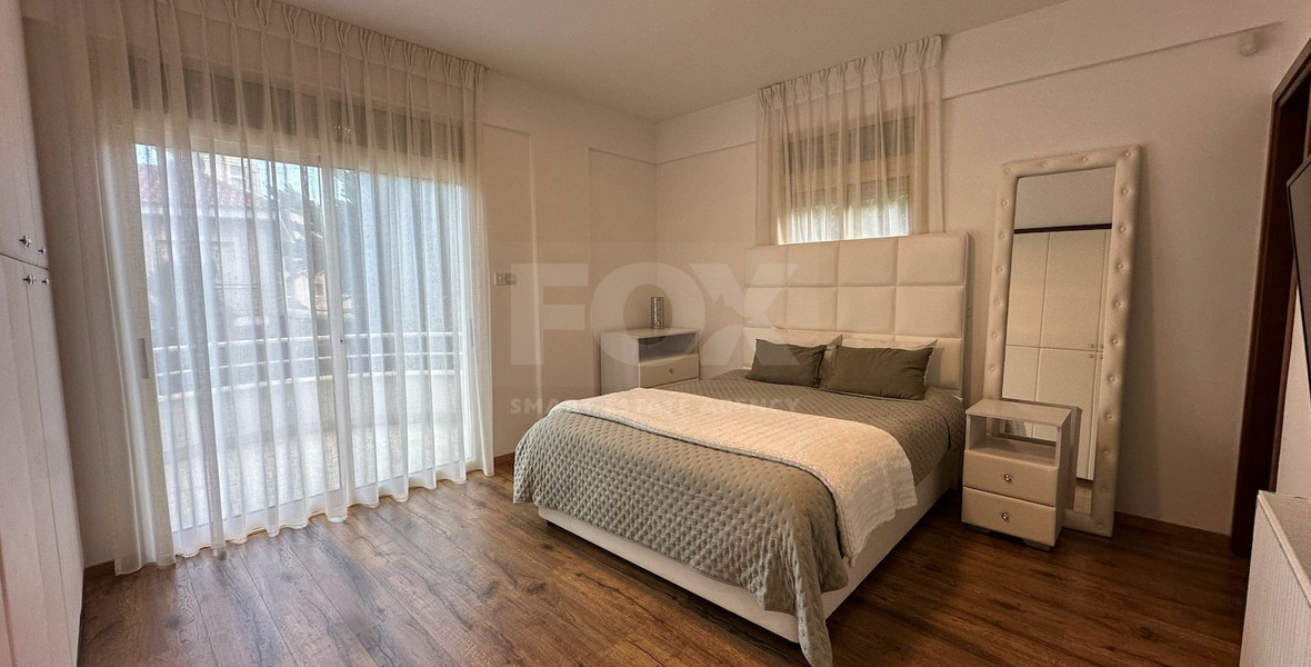 LUXURY FIVE-BEDROOM VILLA FOR RENT | PYRGOS TOURIST AREA
