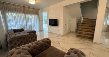 LUXURY FIVE-BEDROOM VILLA FOR RENT | PYRGOS TOURIST AREA