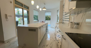 LUXURY FIVE-BEDROOM VILLA FOR RENT | PYRGOS TOURIST AREA