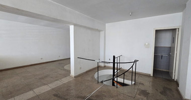 Shop for Rent on Makarios Avenue – Prime City Centre Location