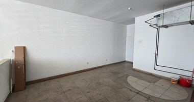 Shop for Rent on Makarios Avenue – Prime City Centre Location