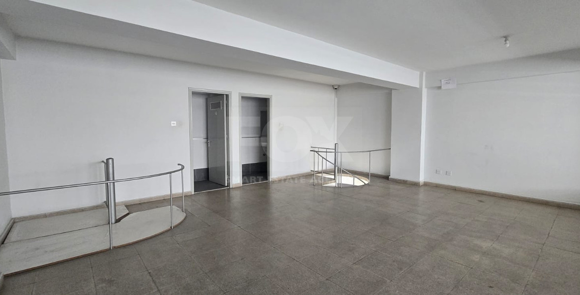 Shop for Rent on Makarios Avenue – 197 sqm Covered Area, 78 sqm Mezzanine