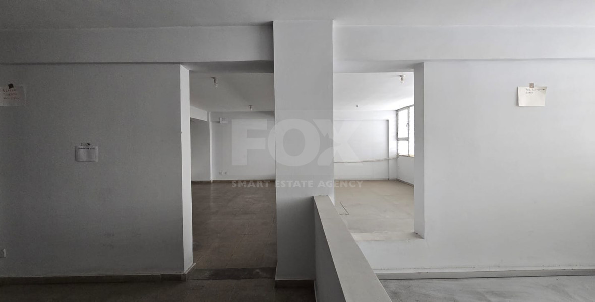 Shop for Rent on Makarios Avenue – 197 sqm Covered Area, 78 sqm Mezzanine