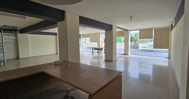 Shop for Rent on Makarios Avenue – 197 sqm Covered Area, 78 sqm Mezzanine