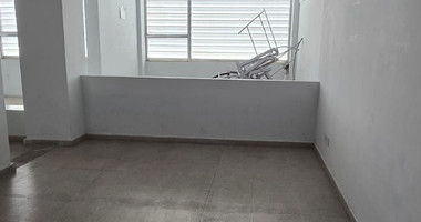 Shop for Rent on Makarios Avenue – 197 sqm Covered Area, 78 sqm Mezzanine