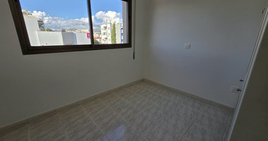 Three bedroom apartment for rent in Petrou N' Pavlou, Limassol