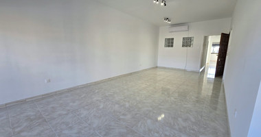 Three bedroom apartment for rent in Petrou N' Pavlou, Limassol