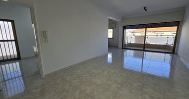 Three bedroom apartment for rent in Petrou N' Pavlou, Limassol