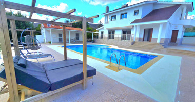 Private Five-Bedroom Villa with Separate Guest House, Swimming Pool and 2,400 m² Plot for Rent in Paramytha, Limassol, Near to the Heritage school