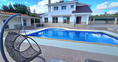 Private Five-Bedroom Villa with Separate Guest House, Swimming Pool and 2,400 m² Plot for Rent in Paramytha, Limassol, Near to the Heritage school